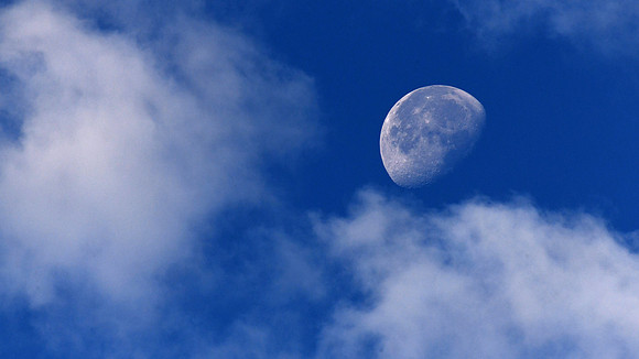 Moon in and out of clouds 001