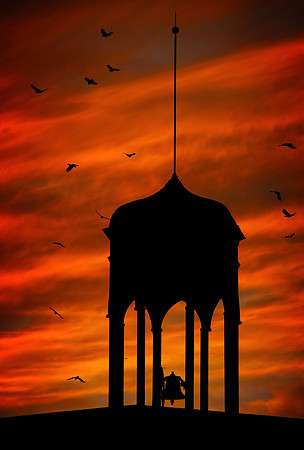 Knox Old Main sunset